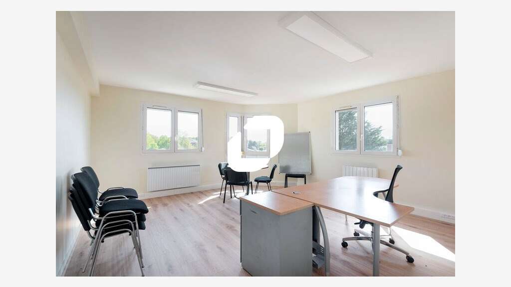 A louer Bureaux 380m² Rambouillet