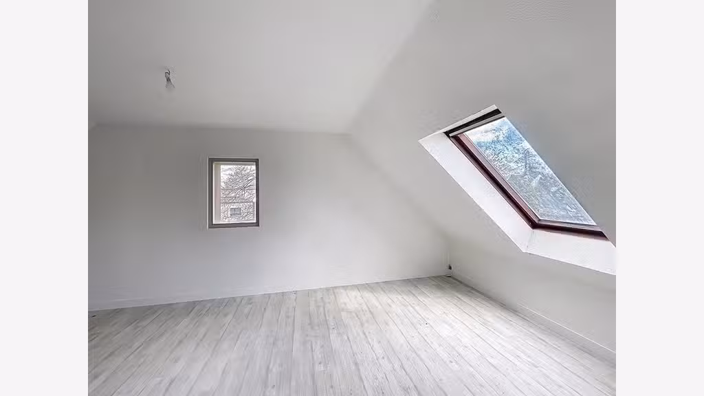 A louer bureaux 7 pièces 140m² à Redon 