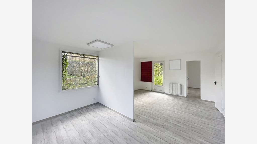A louer bureaux 7 pièces 140m² à Redon 