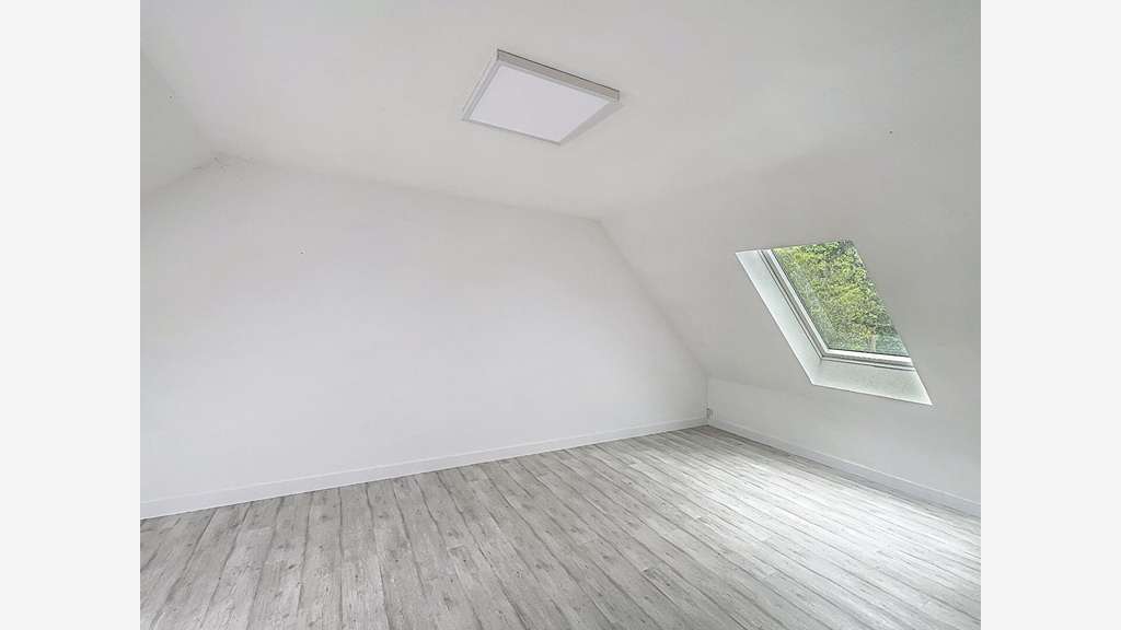 A louer bureaux 7 pièces 140m² à Redon 