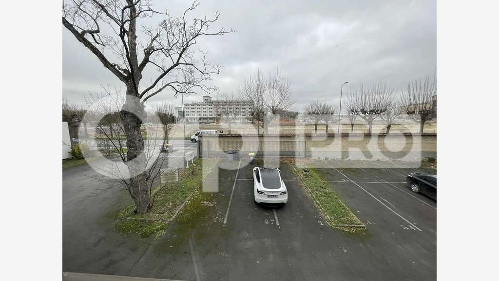 REIMS - BUREAU à louer