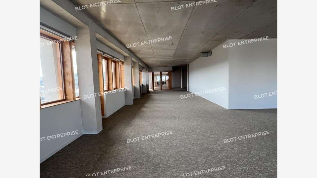 A louer bureaux 825m² à Rennes coeur EuroRennes