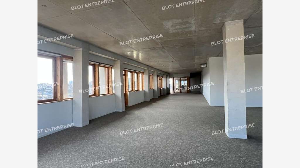 A louer bureaux 825m² à Rennes coeur EuroRennes