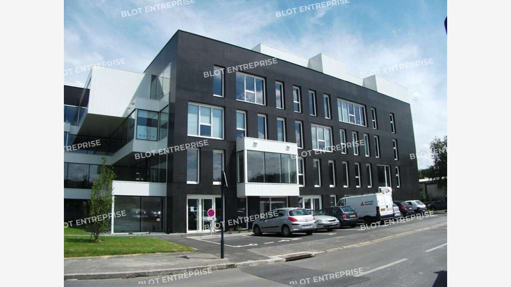 A louer bureaux de 972m² à Rennes Ecopole Sud Est