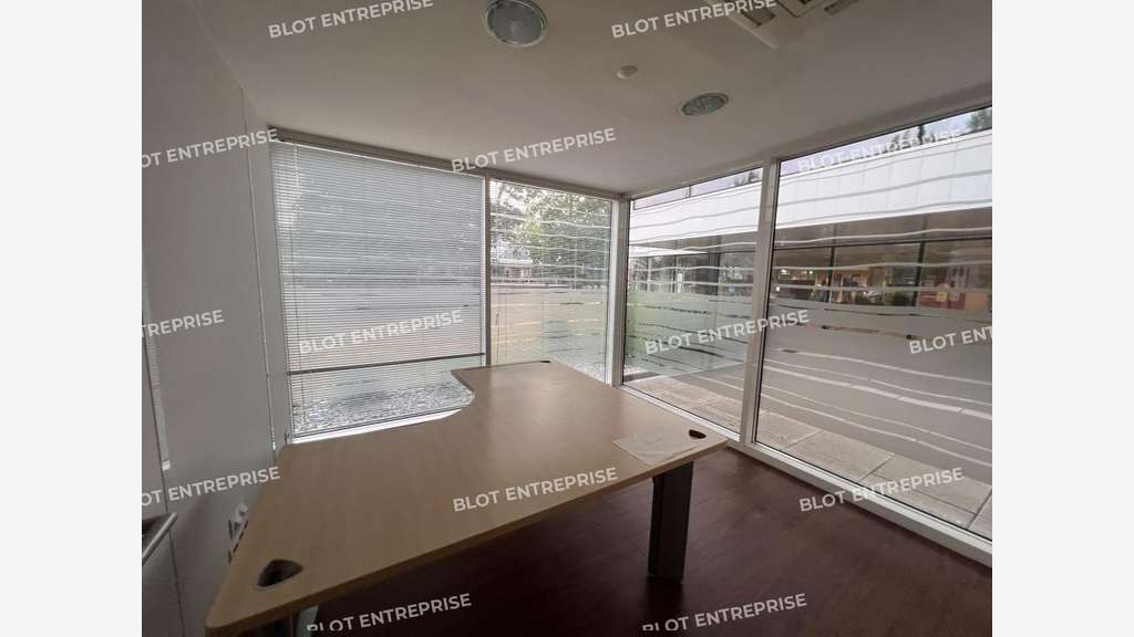 A louer bureaux de 589m² à Rennes Ecopole Sud Est