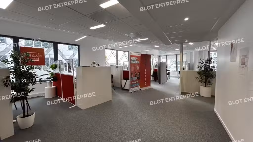 A LOUER - BUREAUX 343 m² - RENNES GARE