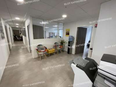 A LOUER - BUREAUX 186 m² - RENNES