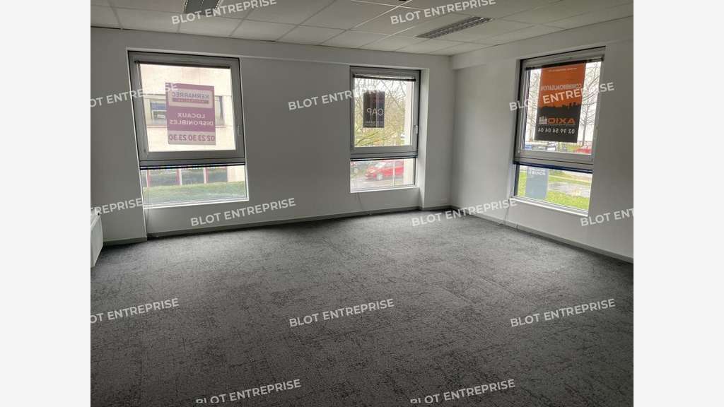 A louer bureaux de 161m² zi sud est Rennes 
