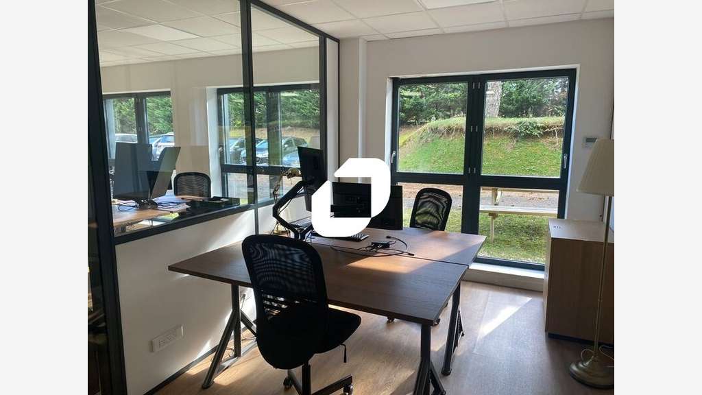 A louer Bureaux 205m² Rillieux la pape