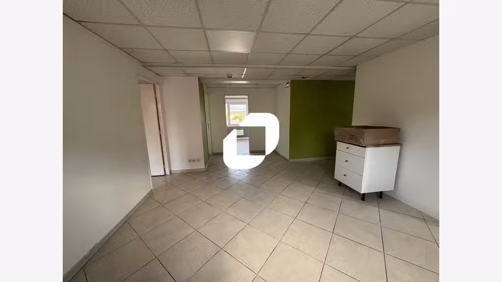 A louer Bureaux 112m² Ris orangis