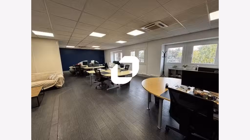 A louer Bureaux 249m² Ris orangis