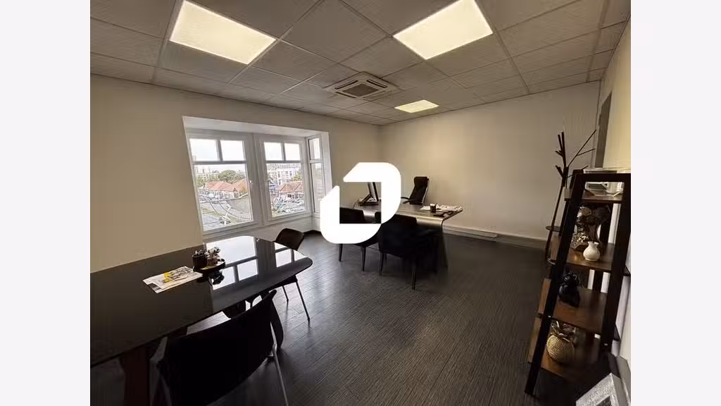 A louer Bureaux 249m² Ris orangis