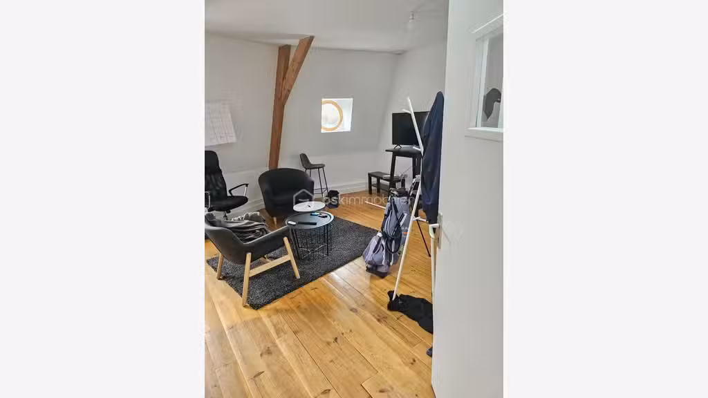 Location bureaux 88m² empl stratégique Rochecorbon