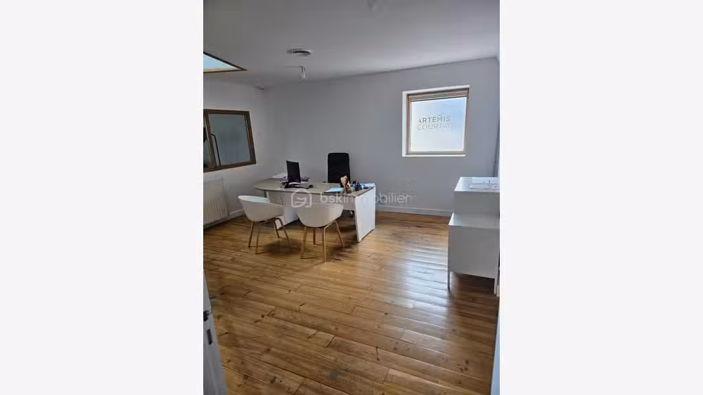 Location bureaux 88m² empl stratégique Rochecorbon