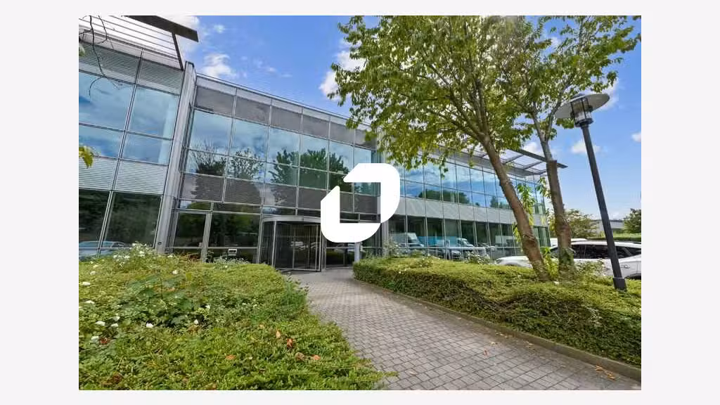 A louer Bureaux 2076m² Roissy en france