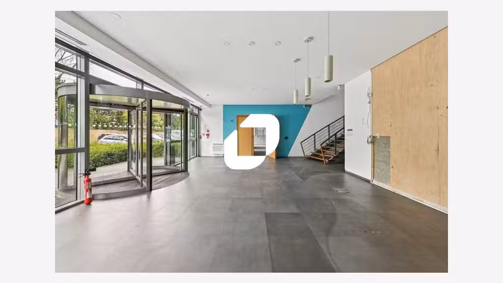 A louer Bureaux 2076m² Roissy en france