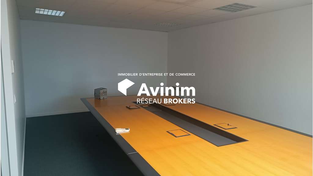 A louer bureaux de 96 à 2000m² à Roncq CIT