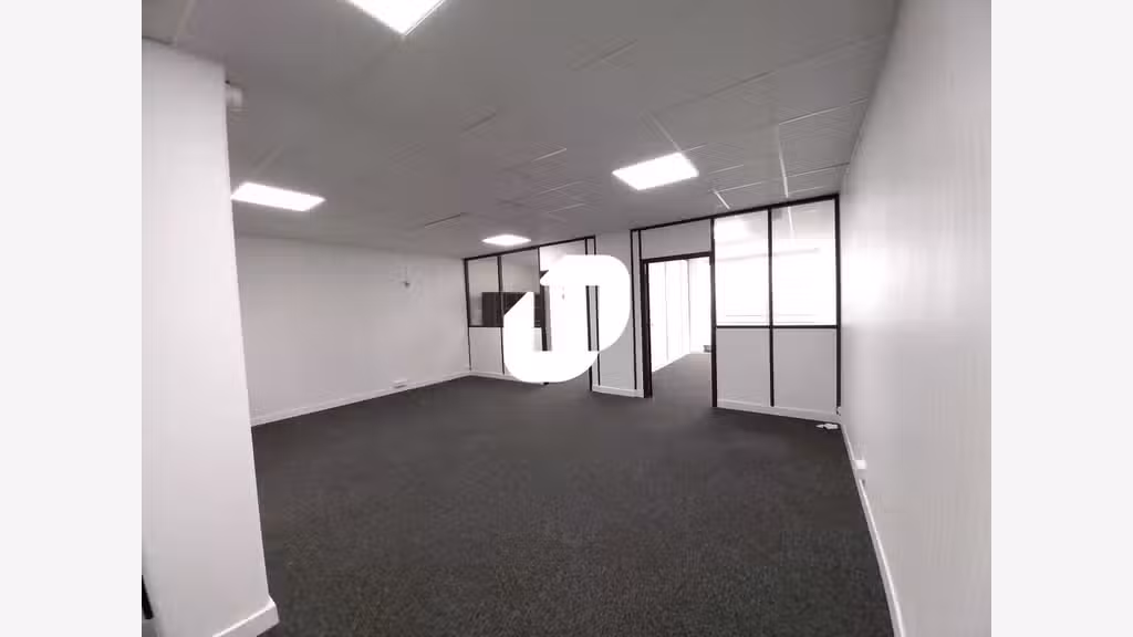 A louer Bureaux 9160m² Rosny sous bois