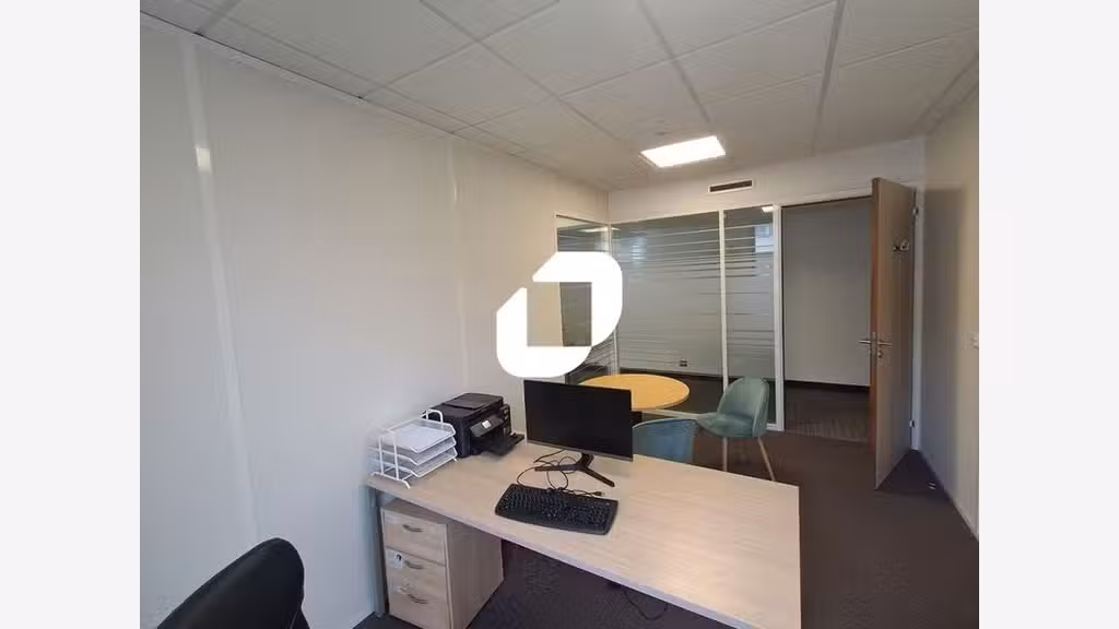 A louer Bureaux 100m² Rueil malmaison