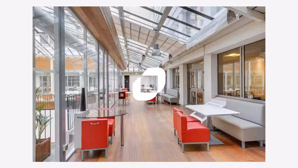 A louer Bureaux 8408m² Rungis