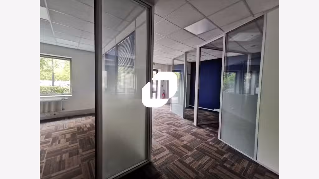 A louer Bureaux 2026m² Rungis