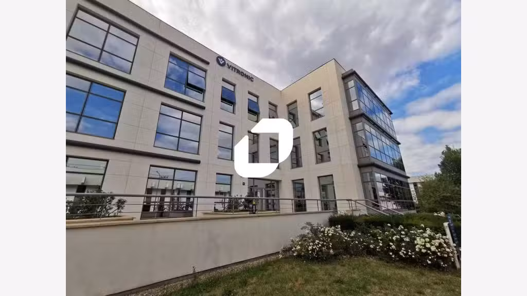 A louer Bureaux 2040m² Rungis
