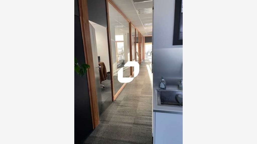 A louer Bureaux 300m² Sainghin en melantois
