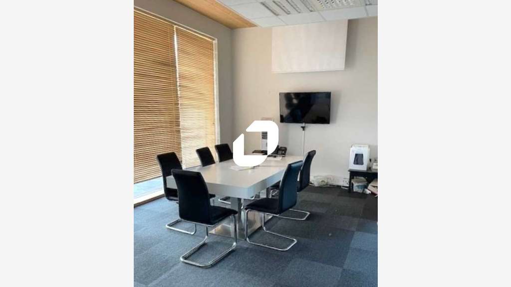 A louer Bureaux 300m² Sainghin en melantois