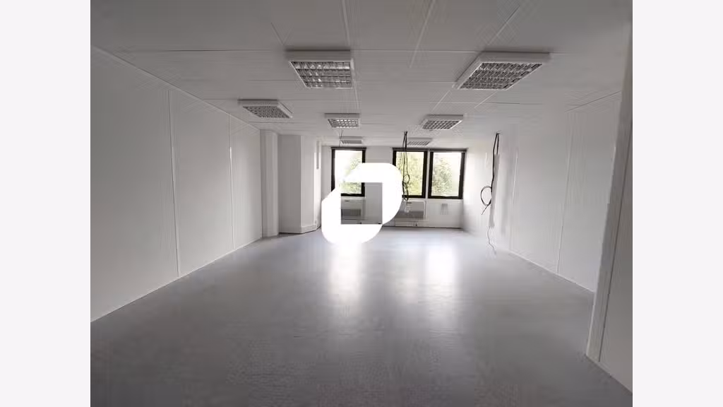 A louer Bureaux 361m² Saint aubin