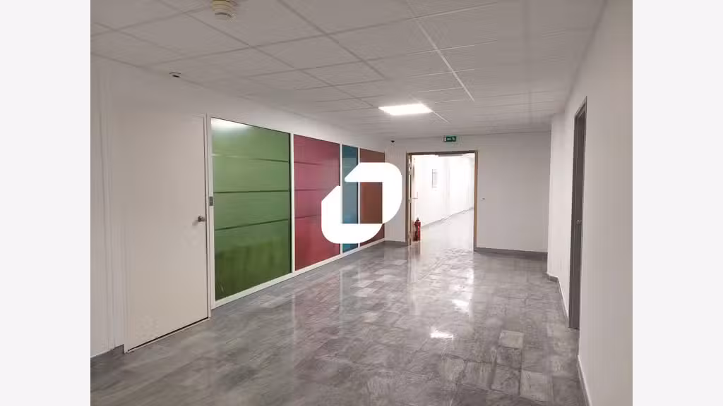 A louer Bureaux 361m² Saint aubin