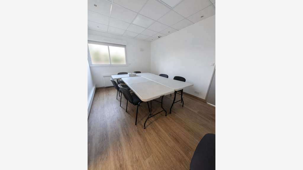 A louer bureaux  110m² ZA Vannes Nord Est