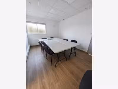 A louer bureaux  110m² ZA Vannes Nord Est