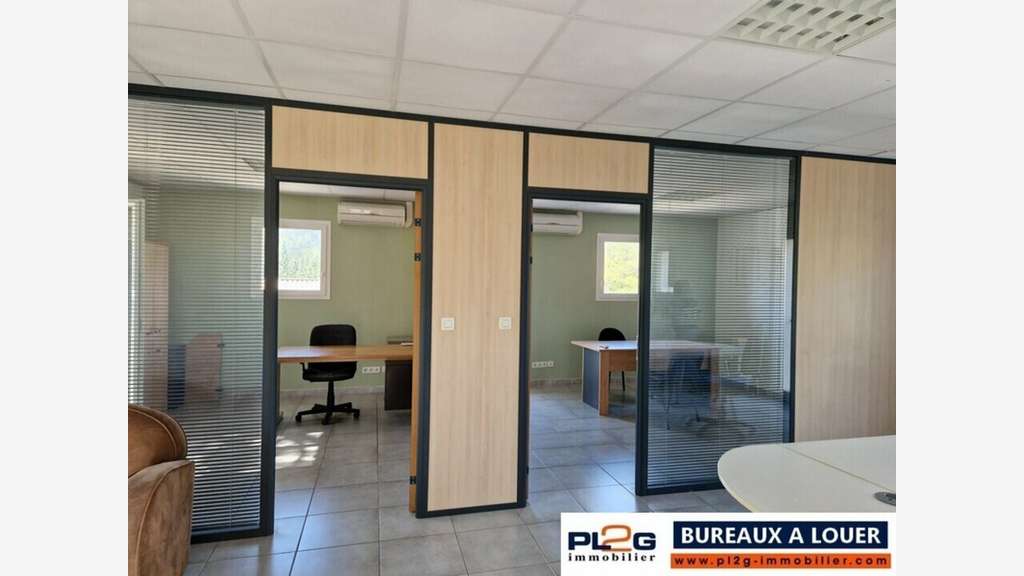 A louer bureaux 65m² très lumineux à Marseille
