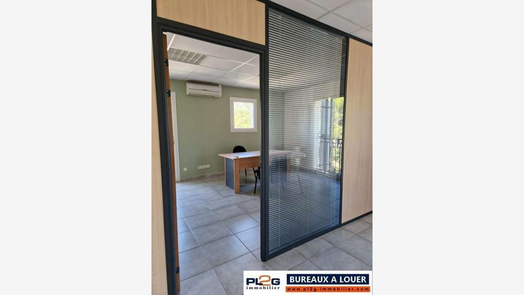 A louer bureaux 65m² très lumineux à Marseille