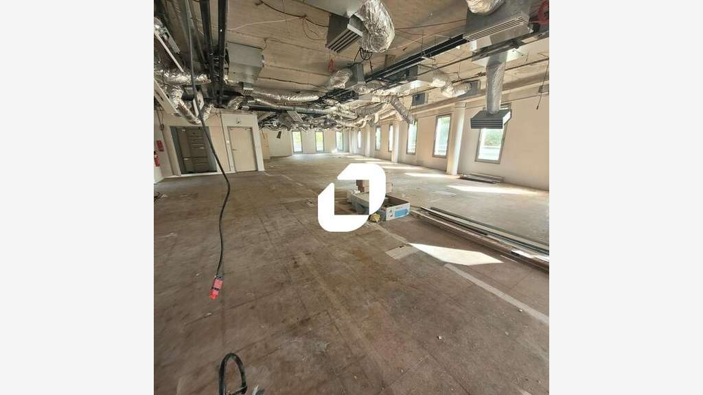 A louer Bureaux 712m² Saint cloud