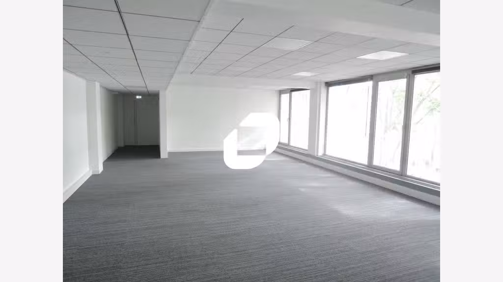 A louer Bureaux 754m² Saint cloud