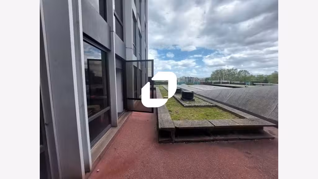 A louer Bureaux 103m² Saint cloud