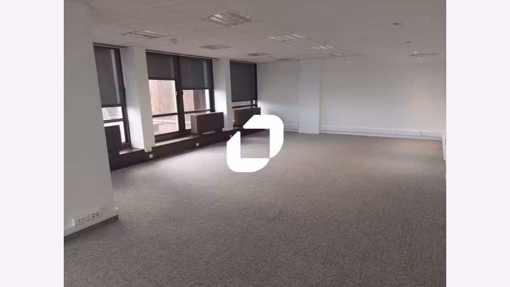A louer Bureaux 103m² Saint cloud