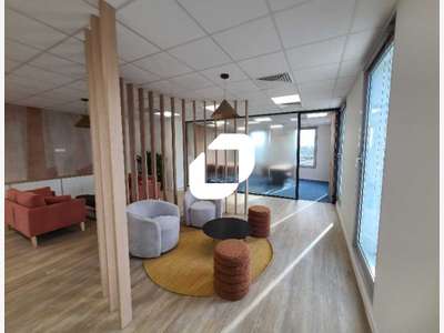 A louer Bureaux 5008m² Saint cloud