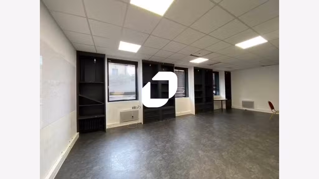 A louer Bureaux 103m² Saint denis