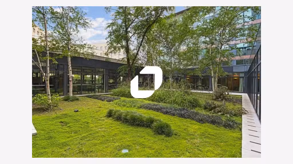 A louer Bureaux 10414m² Saint denis