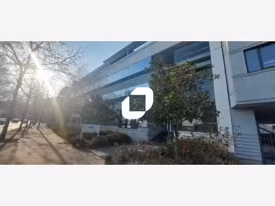A louer Bureaux 1886m² Saint denis
