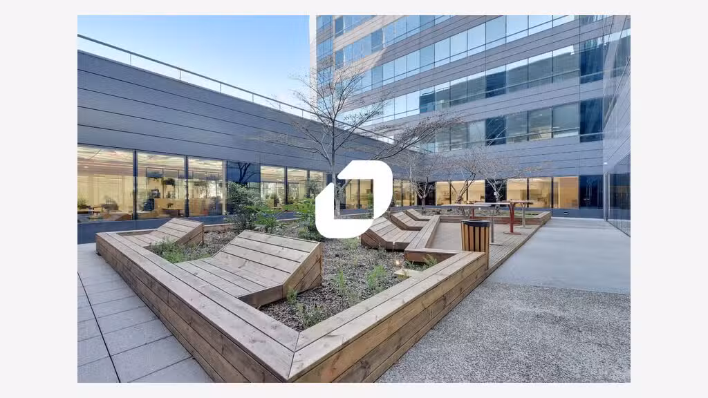 A louer Bureaux 4049m² Saint denis
