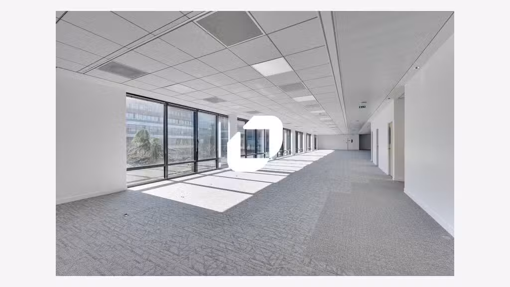 A louer Bureaux 4049m² Saint denis