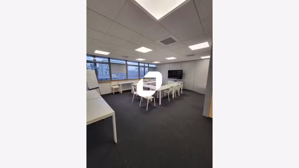 A louer Bureaux 401m² Saint denis