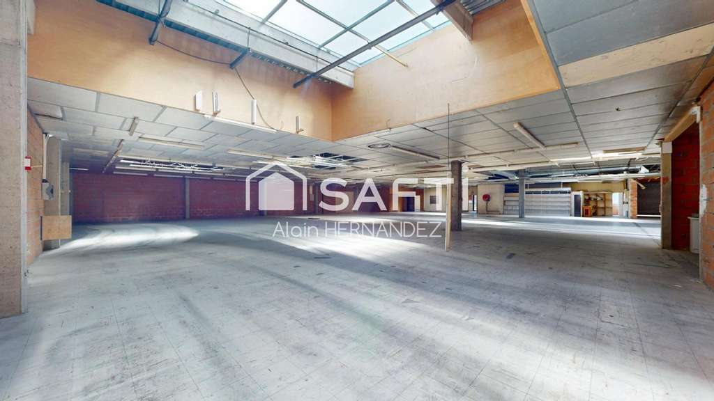 SAINT-GAUDENS – LOCATION de 1 360 M² POUR VOIR GR