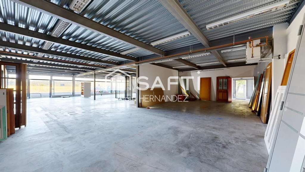 SAINT-GAUDENS – LOCATION de1153 M² EN PREMIÈRE LIG