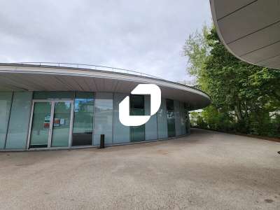 A louer Bureaux 320m² Saint germain en laye