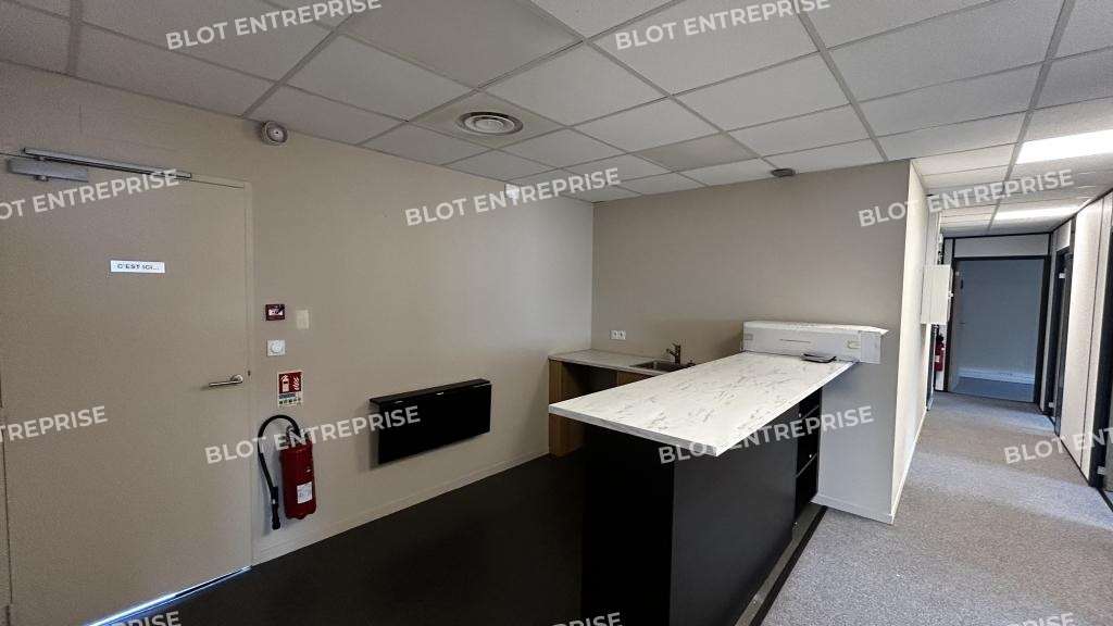 A louer bureaux 190m² Saint-Grégoire Pentagone 2