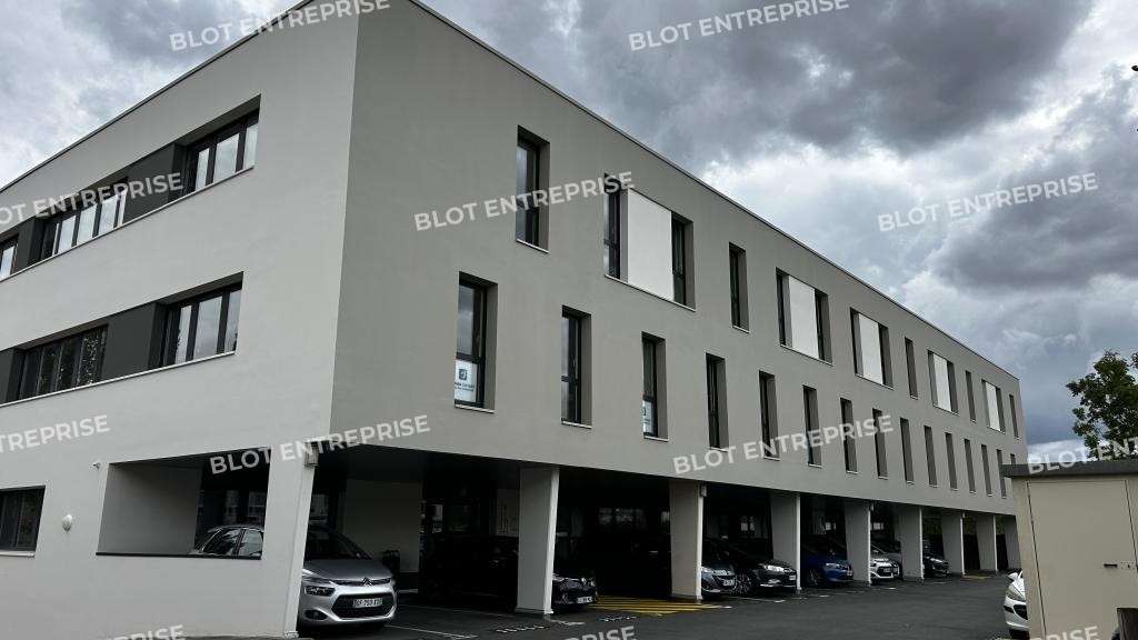 A louer bureaux 190m² Saint-Grégoire Pentagone 2